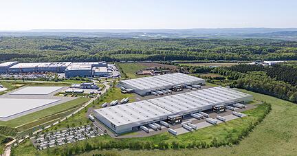 Auf einem Grundstück westlich des Verkehrskreisels im Industriegebiet Habichtshöfe und in direkter Nähe zum Kaufland-Lager entsteht an der A81 in Möckmühl ein neues Logistikzentrum.
Visualisierung: ECE