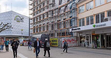 Die geschwungene Fassade ist das Highlight des neuen Cityhauses in der Fleiner Straße in Heilbronn.