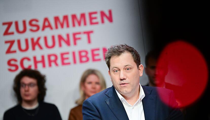 SPD-Chef Klingbeil sagt, das liberale Zeitalter gehe zu Ende.