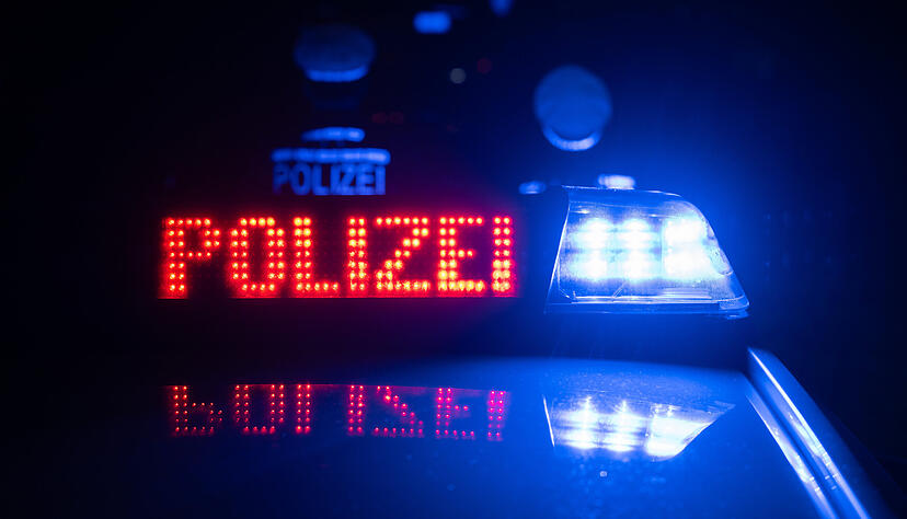 Zwei Einbrechern ist es Sonntagabend gelungen, den Tresor in einer Bietigheimer Bank aufzubrechen. Zwei Einbrechern ist es Sonntagabend gelungen, den Tresor in einer Bietigheimer Bank aufzubrechen.