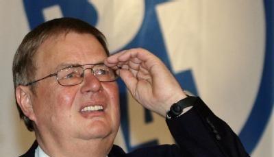 Josef Schnusenberg ist der Pr&auml;sident des FC Schalke 04.