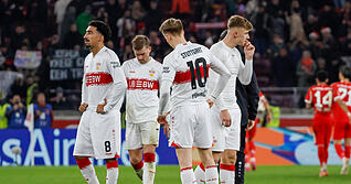 Der VfB Stuttgart verliert gegen den FC Bayern München deutlich. Es ist die erste Heimniederlage der Bundesliga-Saison.