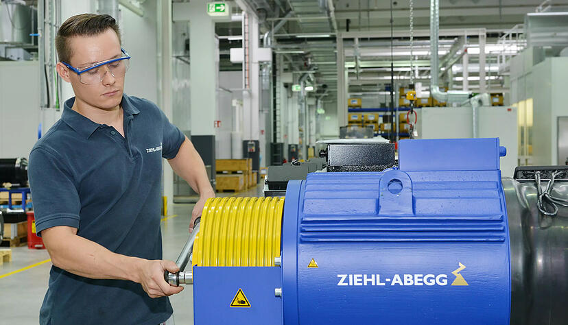 Bei Ziehl-Abegg hat sich der Auftragseingang in den vergangenen Wochen wieder verbessert. Noch ist das Unternehmen in Kurzarbeit, allerdings nicht in der Produktion. Bei Ziehl-Abegg hat sich der Auftragseingang in den vergangenen Wochen wieder verbessert. Noch ist das Unternehmen in Kurzarbeit, allerdings nicht in der Produktion.