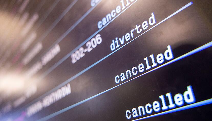 Verdi ruft an bundesweit elf Flughäfen zu Warnstreiks auf. Verdi ruft an bundesweit elf Flughäfen zu Warnstreiks auf.