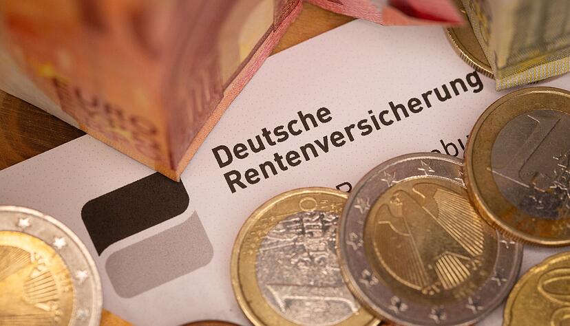 Die gesetzliche Rente soll durch private Vorsorge ergänzt werden. Die Bundesregierung will Investieren an der Börse staatlich fördern. Die gesetzliche Rente soll durch private Vorsorge ergänzt werden. Die Bundesregierung will Investieren an der Börse staatlich fördern.