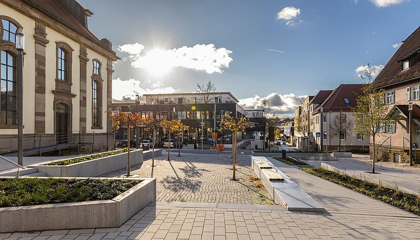 Die "Neue Ortsmitte" wurde im September 2025 eingeweiht. Grundlage f&uuml;r die zahlreichen Projekte war der Gemeindeentwicklungsplan aus dem Jahr 2004.