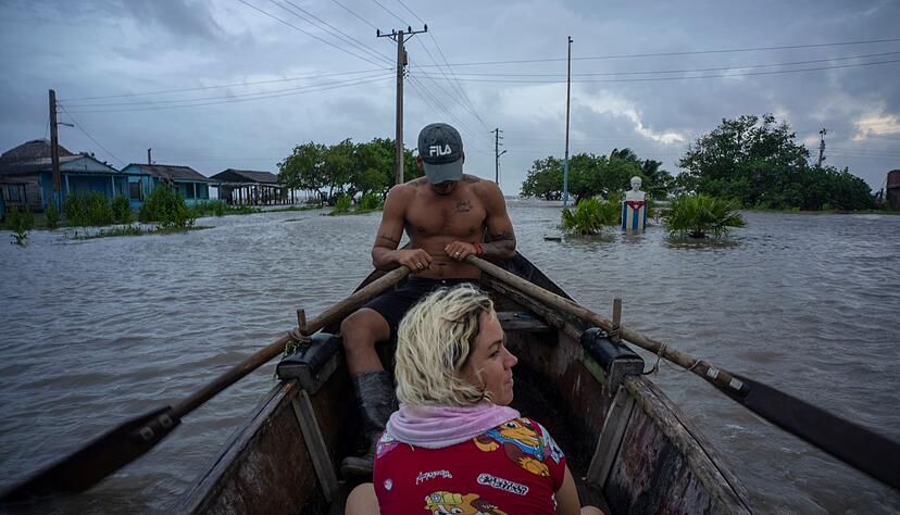Mehrere Ortschaften in Kuba waren von der Außenwelt abgeschnitten. Mehrere Ortschaften in Kuba waren von der Außenwelt abgeschnitten.
