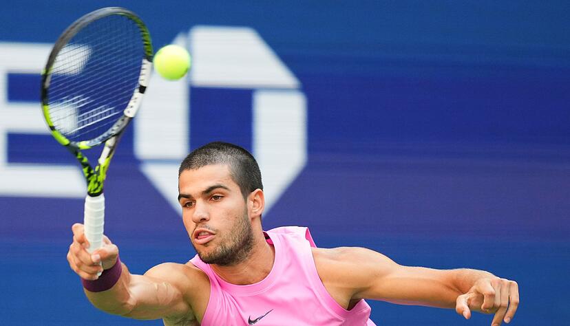 Carlos Alcaraz spielt am Sonntag um den US-Open-Titel.