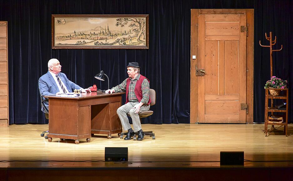 2017: Rustikaler Schlagabtausch. „Jetzt wird’s Dag!“: Mäulesmühle ist zweimal in der Heilbronner Harmonie zu Gast. 2017: Rustikaler Schlagabtausch. „Jetzt wird’s Dag!“: Mäulesmühle ist zweimal in der Heilbronner Harmonie zu Gast.