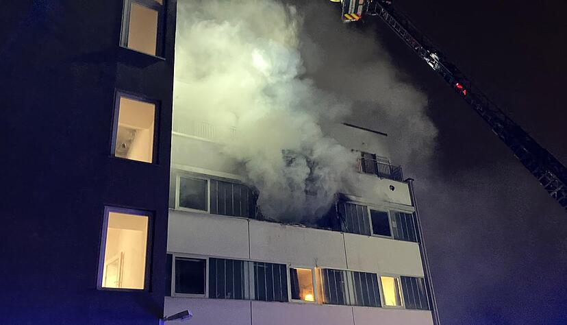 In der Nacht auf Dienstag brach im Zimmer einer Flüchtlingsunterkunft in Heilbronn-Böckingen ein Brand aus.