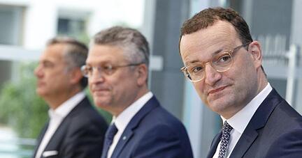 Bundesgesundheitsminister Jens Spahn und RKI-Chef Lothar Wieler auf der wöchentlichen Pressekonferenz zur aktuellen Corona-Lage.