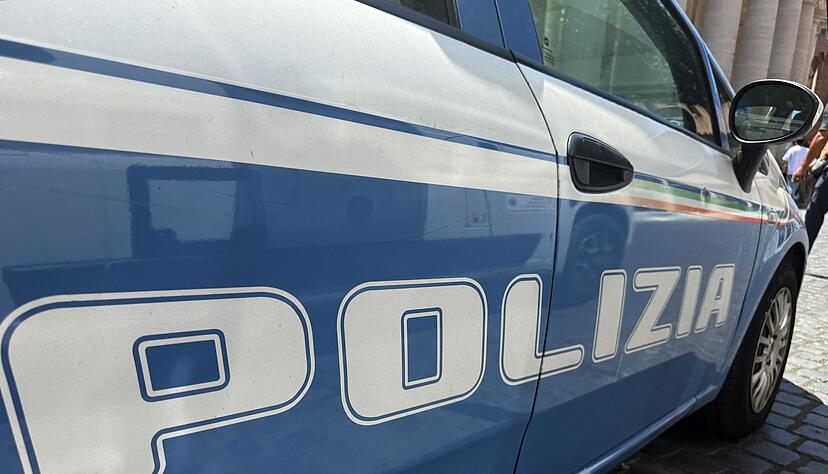 In Italien ist ein Busfahrer von Basketballfans bei einem Angriff tödlich verletzt worden. (Archivfoto) In Italien ist ein Busfahrer von Basketballfans bei einem Angriff tödlich verletzt worden. (Archivfoto)