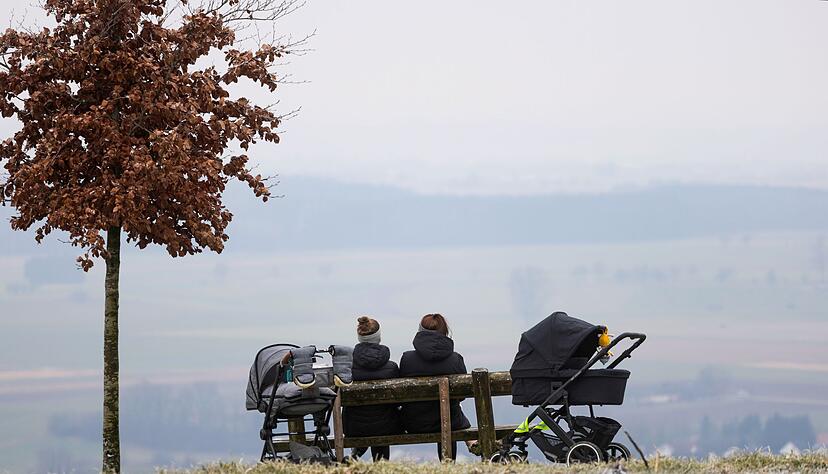 Lieber Kinder statt Karriere? Forscher haben das Rollenbild junger Frauen untersucht (Symbolbild).