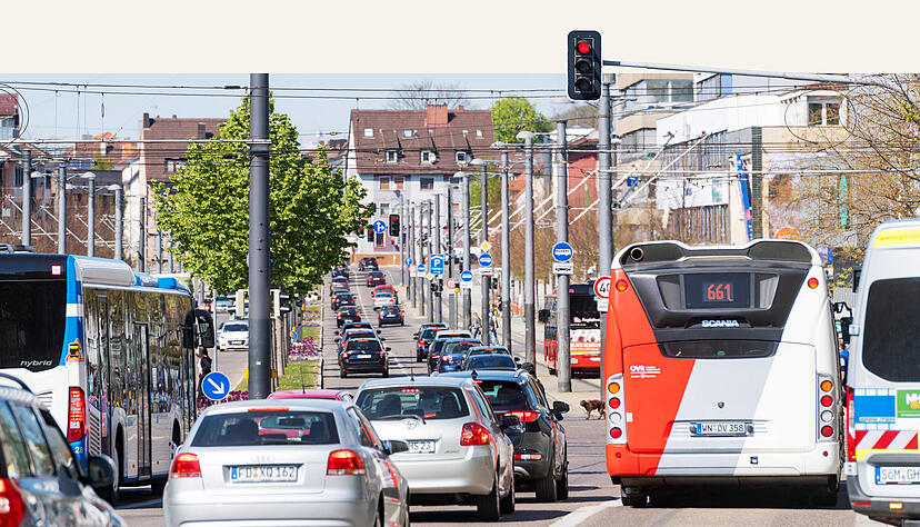 Zahlreiche Ampeln und schleppender Verkehrsfluss in Heilbronn: Eine Fahrt über die Allee ist zu Stoßzeiten kein Vergnügen. Fotos: Mario Berger
