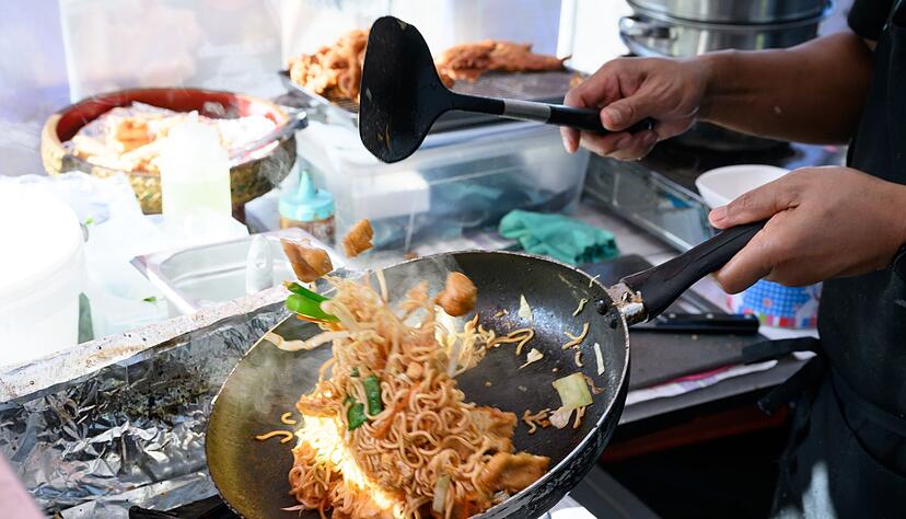 Die Stiftung Warentest hat 13 Keramikpfannen mit Antihaftbeschichtung gepr&uuml;ft.