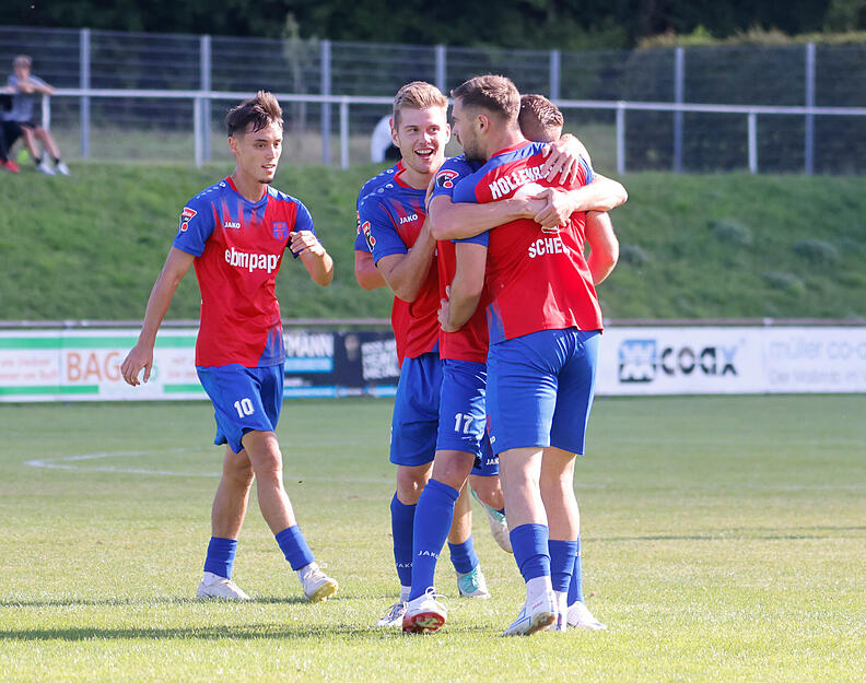 Fußball-Oberliga, FSV Hollenbach - FC Nöttingen Fußball-Oberliga, FSV Hollenbach - FC Nöttingen