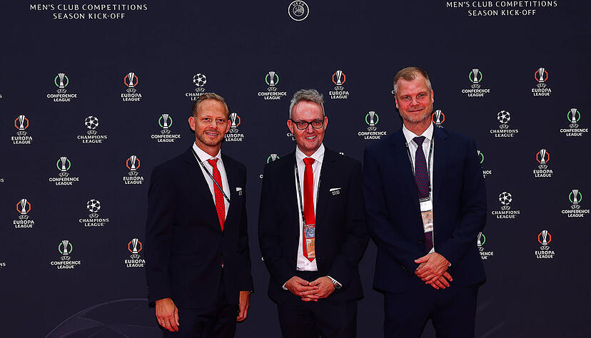 Bei der Auslosung der Ligaphase der Champions League war eine kleine Delegation des VfB Stuttgart vor Ort: Marketingvorstand Rouven Kasper, Vorstandsboss Alexander Wehrle und Sportvorstand Fabian Wohlgemuth.
