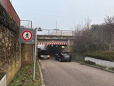 An der Bahn&uuml;berf&uuml;hrung in Lauffen war die Tote in einen Unfall verwickelt.