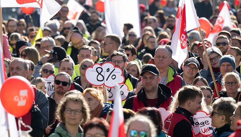 Verdi will die Warnstreiks im S&uuml;dwesten ausweiten. (Archivbild)