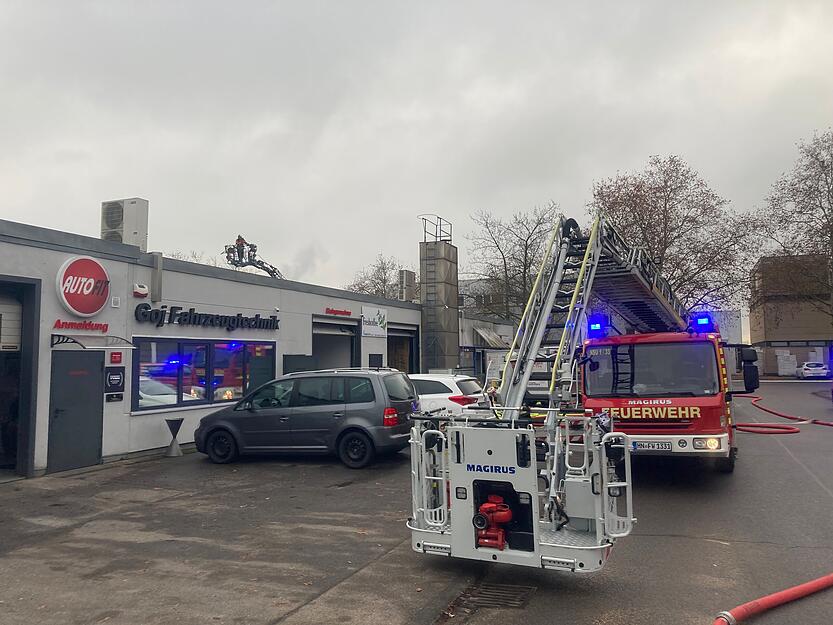 Die Warnapp Nina hat Anwohner vor der Rauchentwicklung durch den Brand in Bad Friedrichshall gewarnt.