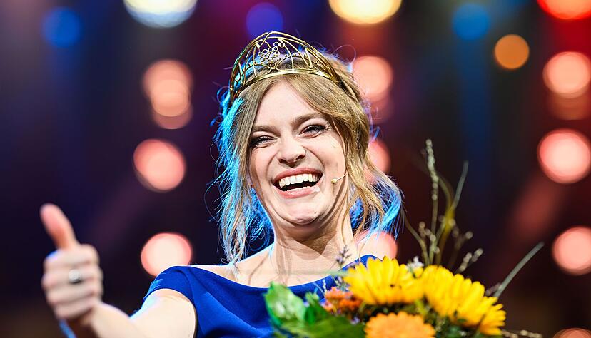 Auf die amtierende Weinkönigin Charlotte Weihl könnte erstmals ein Mann folgen (Archivfoto) Auf die amtierende Weinkönigin Charlotte Weihl könnte erstmals ein Mann folgen (Archivfoto)