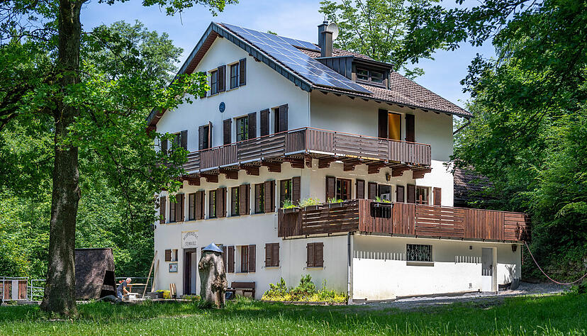 Das Naturfreundehaus Steinknickle ist herrlich gelegen im Wald. Für Wanderer und Radfahrer ein beliebtes Ziel, das jetzt ohne das erhoffte Pächter-Duo weiter ehrenamtlich betrieben werden muss. Das Naturfreundehaus Steinknickle ist herrlich gelegen im Wald. Für Wanderer und Radfahrer ein beliebtes Ziel, das jetzt ohne das erhoffte Pächter-Duo weiter ehrenamtlich betrieben werden muss.