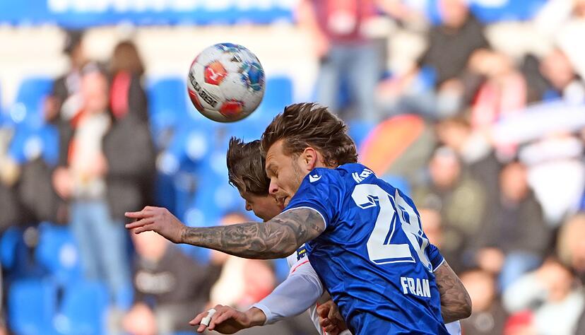 Die Zuschauer sahen im Wildpark ein umkämpftes Spiel. Die Zuschauer sahen im Wildpark ein umkämpftes Spiel.