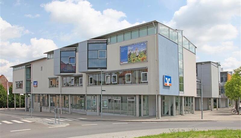 Der Hauptsitz der Volksbank Kraichgau in Wiesloch. Das Institut ist auch in der Region mit einigen Filialen vertreten.