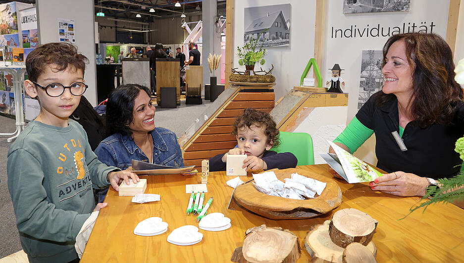Auf dem gro&szlig;en Gel&auml;nde der Baumesse im RedBlue gibt es auch f&uuml;r Kinder viel zu entdecken.