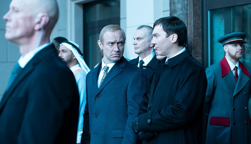 Jude Law und Paul&nbsp;Dano in einer Szene des Films von Olivier Assayas.