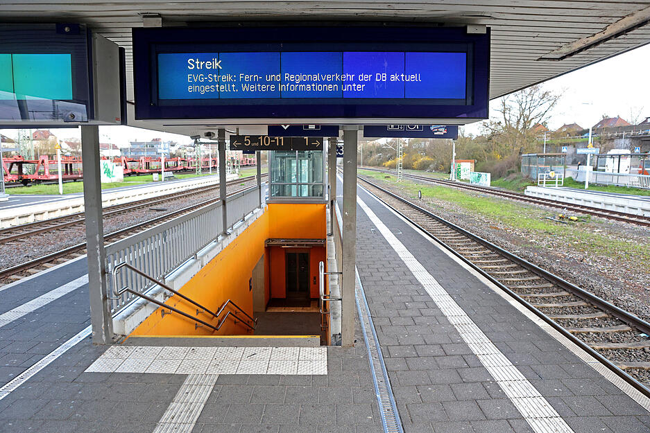 Streik der Gewerkschaften Verdi und EVD. Hauptbahnhof Bad Friedrichshall