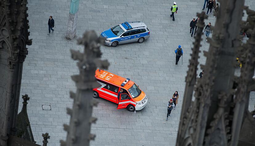 Die &Uuml;bergriffe der K&ouml;lner Silvesternacht vor zehn Jahren ereigneten sich auf dem Platz zwischen Hauptbahnhof und Dom. (Archivbild)