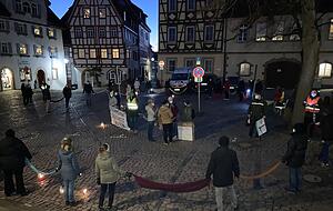 In Bad Wimpfen gingen sich die Gruppen aus dem Weg. Die einen trafen sich am Roten, die anderen am Blauen Turm. Foto: Adrian Hoffmann
