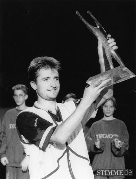 1995: Der 23 jährige Tscheche David Rikl ist Sieger des Challenger Turniers Fiat Heilbronn Open. Er siegt gegen Frederik Fetterlein mit 7:5 und 6:3. 1995: Der 23 jährige Tscheche David Rikl ist Sieger des Challenger Turniers Fiat Heilbronn Open. Er siegt gegen Frederik Fetterlein mit 7:5 und 6:3.