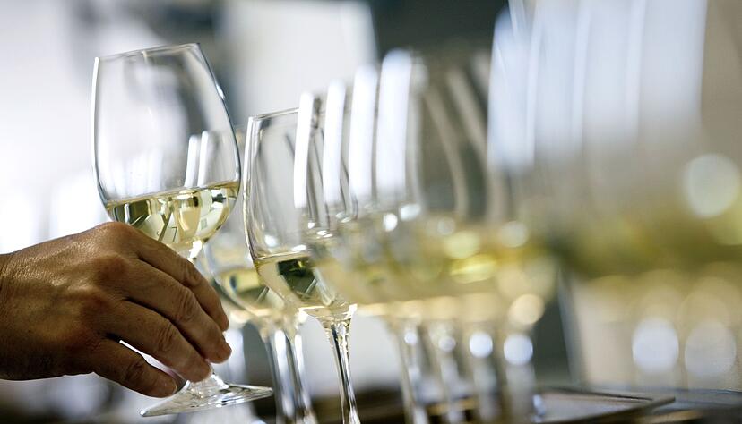 Weine aus den deutschen Regionen sind stärker von der Entwicklung betroffen. Weine aus den deutschen Regionen sind stärker von der Entwicklung betroffen.