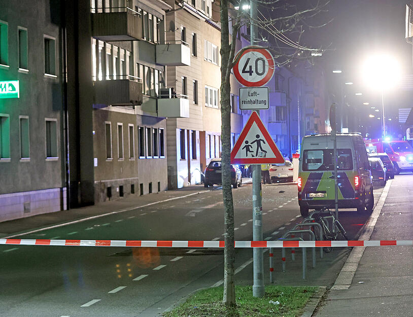 Tödlicher Unfall in Heilbronn: Mann rast in Wollhausstraße in Auto einer Familie