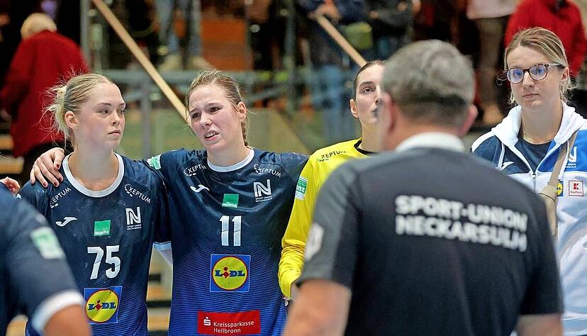 Ob Spielerinnen wie Kim Hinkelmann und Annefleur Bruggeman (von links) in Neckarsulm bleiben, hängt maßgeblich von der Ligazugehörigkeit ab. Ob Spielerinnen wie Kim Hinkelmann und Annefleur Bruggeman (von links) in Neckarsulm bleiben, hängt maßgeblich von der Ligazugehörigkeit ab.