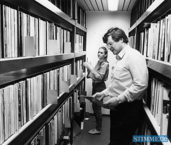 Blick in das Schallarchiv: 1988 lagern dort 70.000 Musiktitel.