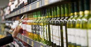 Weine aus Supermärkten und Discountern sind zum baldigen Trinken und nicht zum Lagern bestimmt. Weine aus Supermärkten und Discountern sind zum baldigen Trinken und nicht zum Lagern bestimmt.