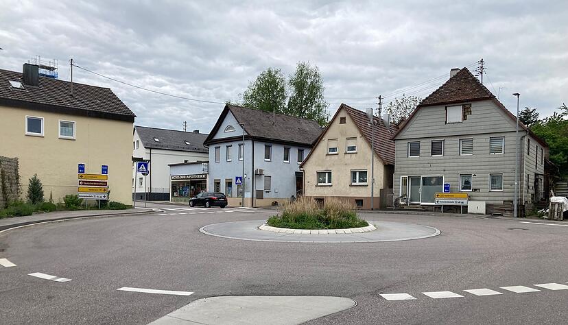 Kreisverkehr Kirchhausen: Für die Lösung hat sich auch der Bezirksbeirat engagiert.