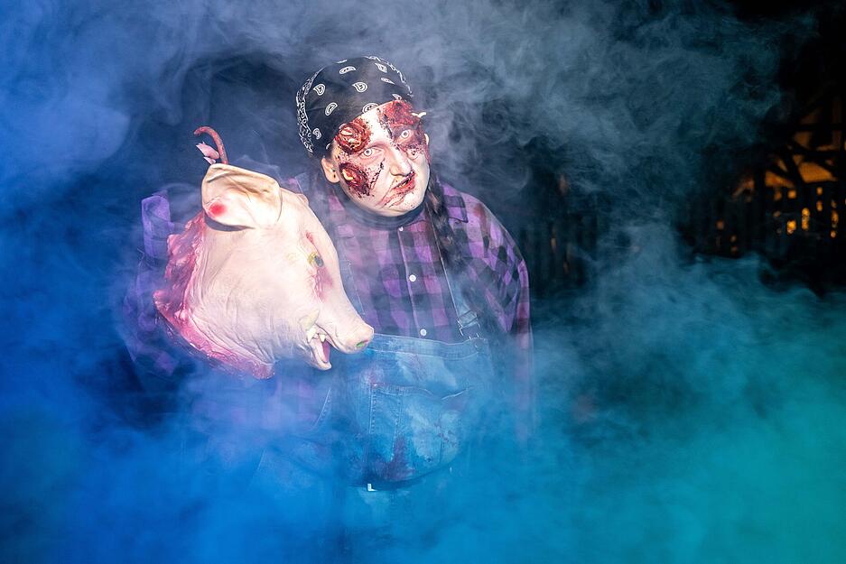 Bei den schaurigen Altweibernächten im Erlebnispark Tripsdrill bekommen selbst hartgesottene Halloween-Fans das Fürchten.
