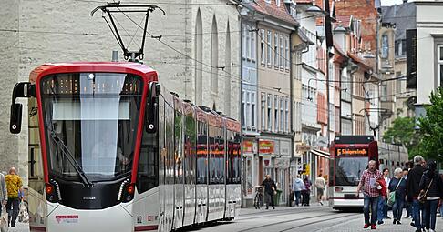 Im ÖPNV sind Straßenbahnen ein wichtiges Rückgrat. Im ÖPNV sind Straßenbahnen ein wichtiges Rückgrat.