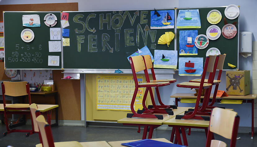 Dass die Weihnachtsferien nun doch erst am 23. Dezember beginnen, überrascht viele in der Region. Foto: dpa Dass die Weihnachtsferien nun doch erst am 23. Dezember beginnen, überrascht viele in der Region. Foto: dpa