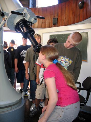 Sternengucker in der Robert-Mayer-Sternwarte.