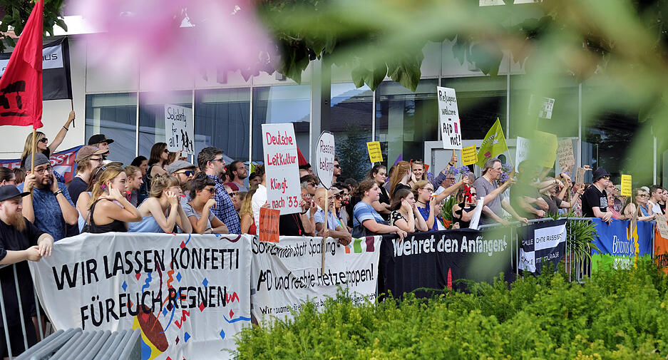 Kundgebung gegen Rechts bei AfD-Veranstaltung Kundgebung gegen Rechts bei AfD-Veranstaltung