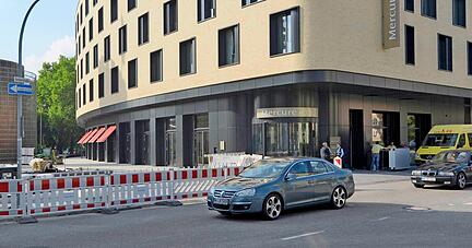 Das Mercure-Hotel am nördlichen Eingang der Stadt Heilbronn eröffnete mit 136 Zimmern und Restaurant im Jahr 2014. Derzeit kursieren in der Stadt Gerüchte über einen Verkauf des Hotels.
Foto: Archiv/Berger