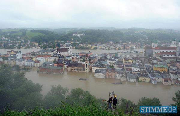 Die Hochwasserlage in Passau spitzt sich weiter zu.