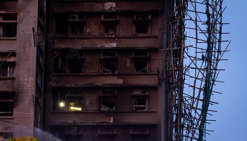 Die Zahl der Todesopfer nach dem Großbrand steigt weiter.