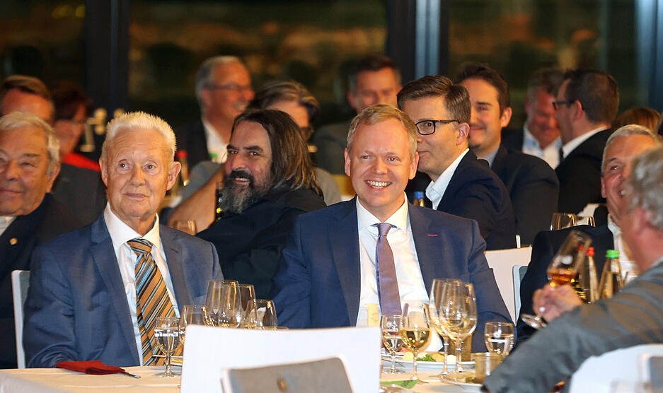 Wahl der Württemberger Weinkönigin in Pfedelbach 2022 Wahl der Württemberger Weinkönigin in Pfedelbach 2022