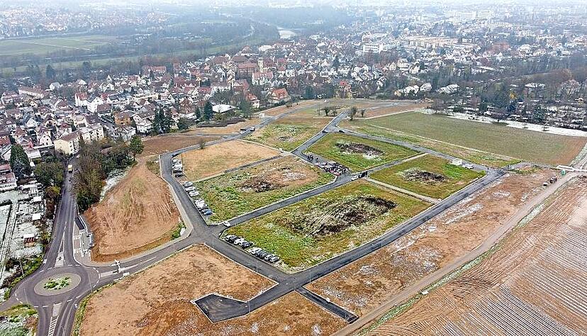 Das Baugebiet ist erschlossen. Auf den Klingenäckern in Sontheim sollen jetzt schnell die ersten Häuser und Wohnungen entstehen. Das Baugebiet ist erschlossen. Auf den Klingenäckern in Sontheim sollen jetzt schnell die ersten Häuser und Wohnungen entstehen.